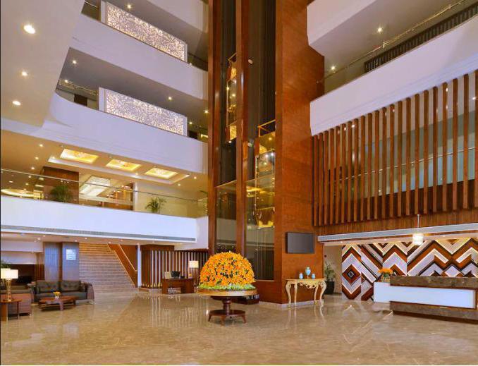 luxury hotel management group